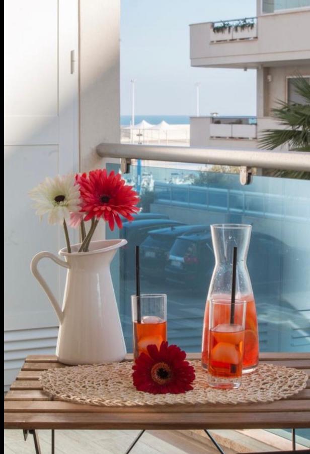 Nilu In Citta - Nuovo Appartamento Con Vista Mare Monopoli Exteriör bild
